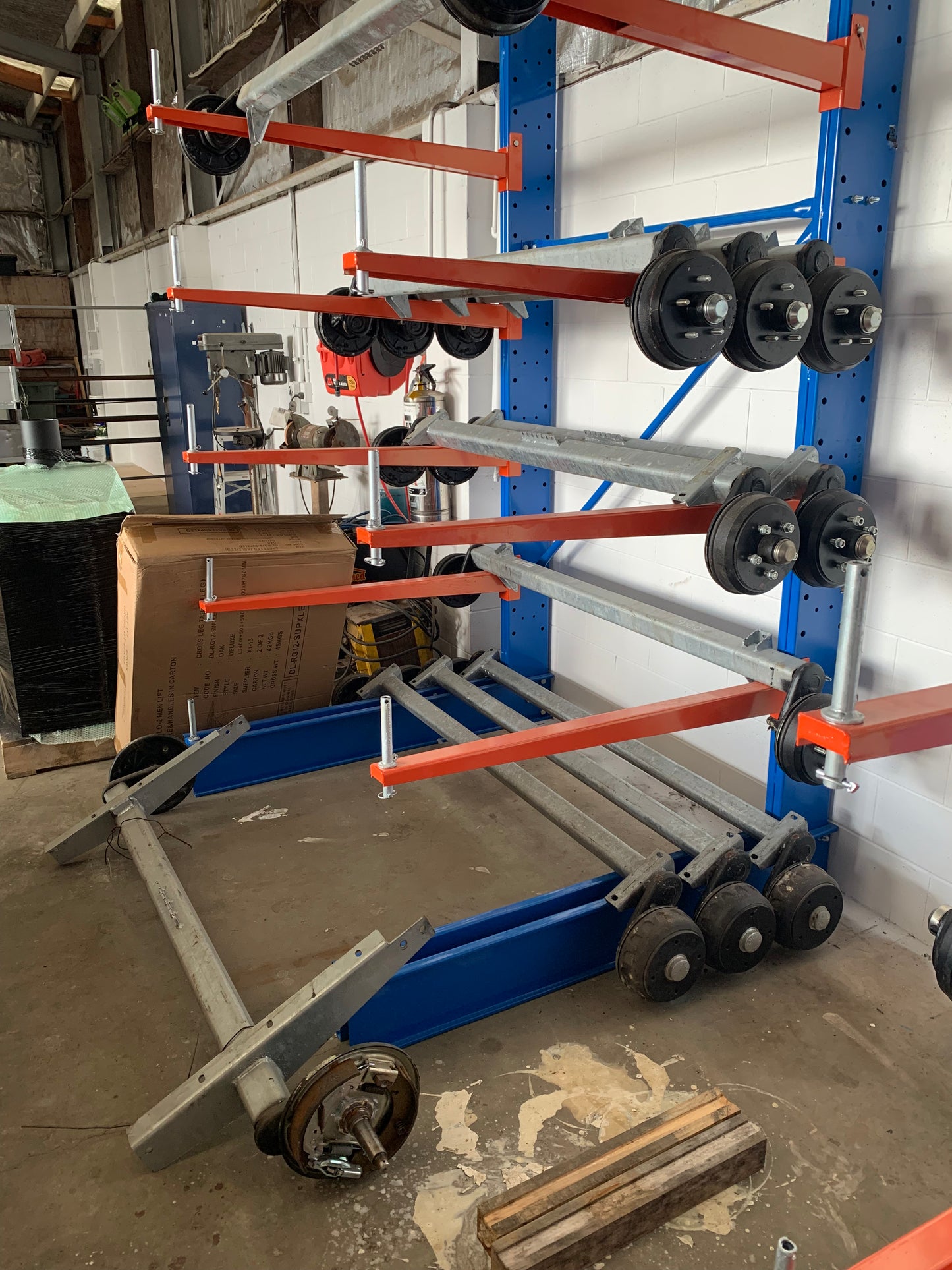 Knott Avonride Axle (Bateson PT 2.3m Front & Mid)