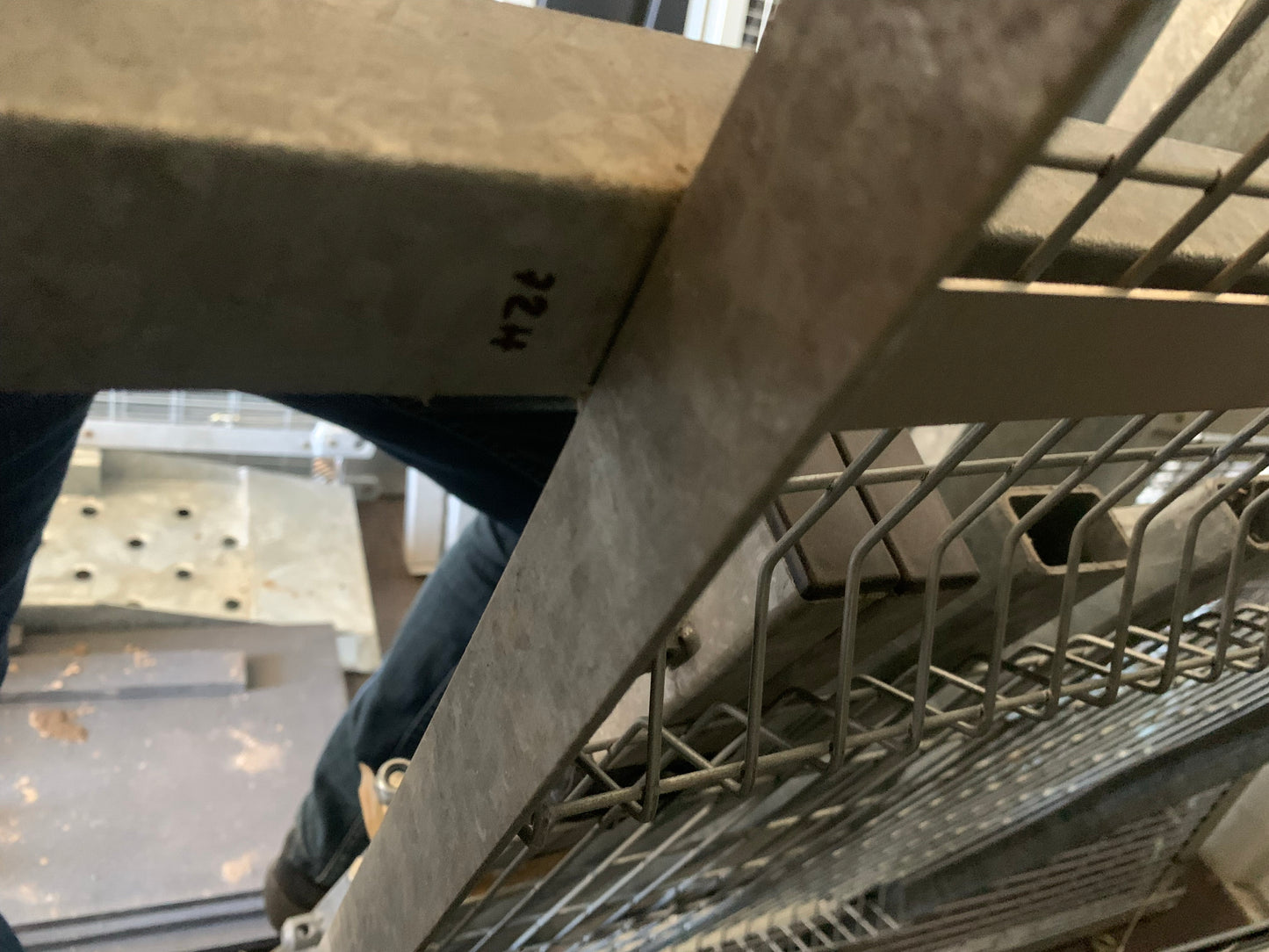 Bateson 72H Cage