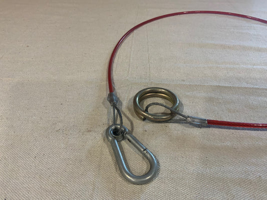 Small Breakaway cable 1500kg with split ring red (bradley)
