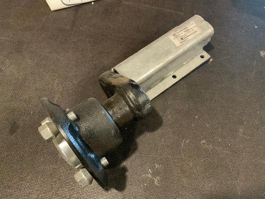 Knott Stub Axles 550kg (pair)